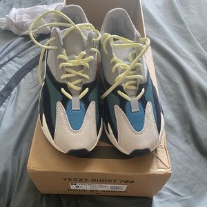 Adidas Yeezy Boost 700 Wave Runner Solid Grey